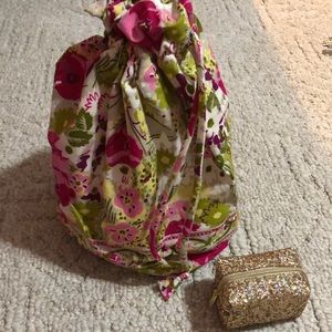 Make me blush green/pink Vera Bradley ditty bag